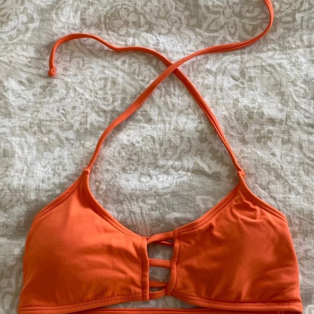 Midori Mau Loa bikini top